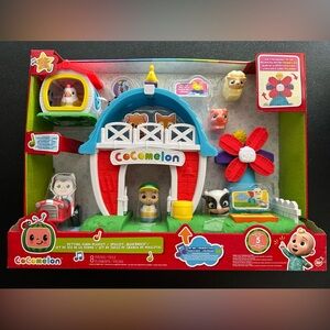 CoComelon Petting Farm Playset with Figures & Accessories